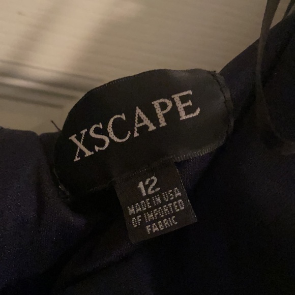 Xscape Off the shoulder long dress - Picture 7 of 8